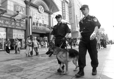 北京APEC高官会安保升级 日均1400名警察巡逻